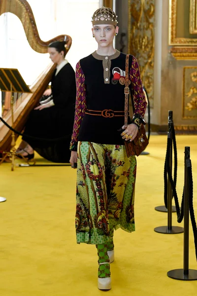 Look 115